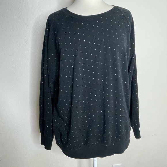 Torrid Black Crewneck Sweater With Small Silver Star Design Size 2 (2X) Women’s - Picture 1 of 8
